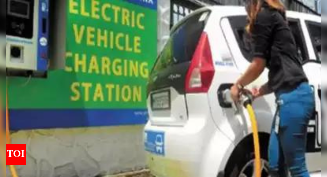Bhopal Electric vehicle numbers go up, but infra fails to keep pace