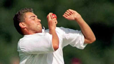 Former New Zealand pacer Heath Davis comes out as gay