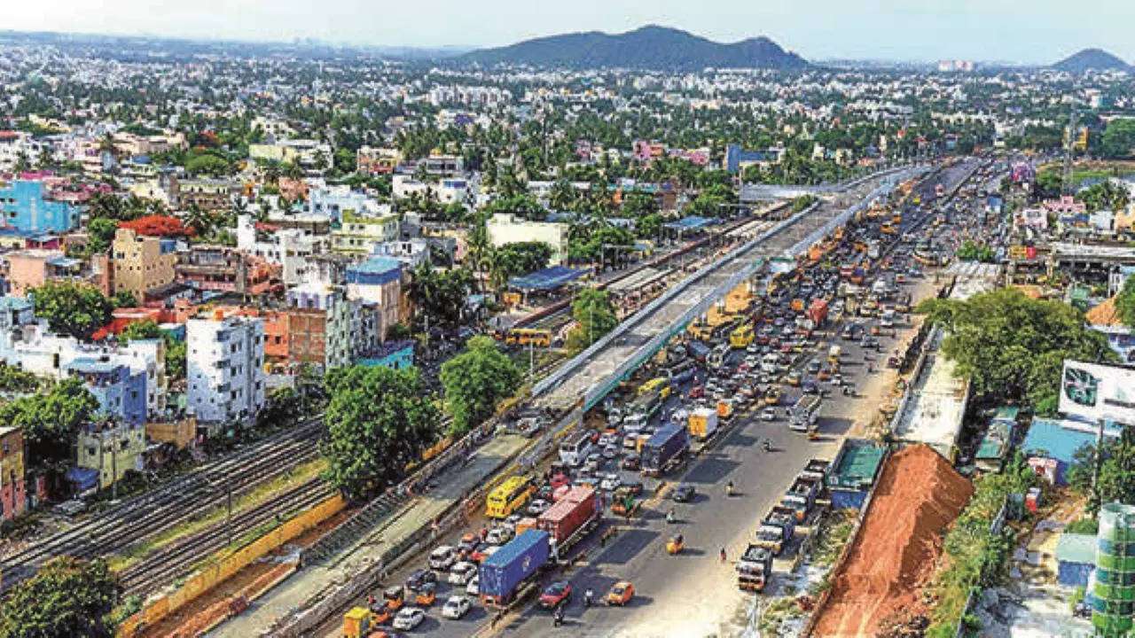 Work On Perungalathur Flyover 2nd Arm Halted | Chennai News - Times of India