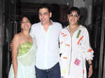 Genelia Deshmukh stuns in a white dress at the wrap-up party of Trial Period