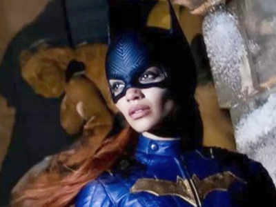 'Batgirl' shelved by Warner Bros