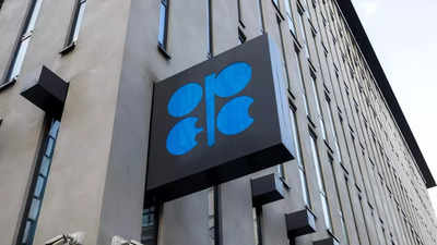 OPEC+ to decide oil output to world amid high inflation