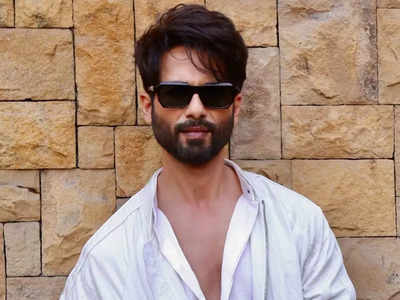 Shahid Kapoor to collaborate with Siddharth Roy Kapur and Rosshan Andrrews for a thriller film