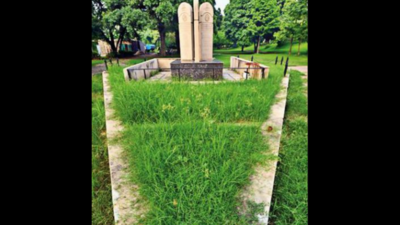 Chandigarh: Despite fervour for 75th Independance Day, Sector 10 memorial still neglected