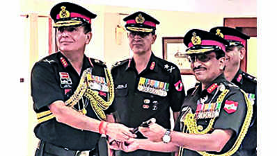 Lt General Shinghal assumes charge of Sudarshan Chakra Corps