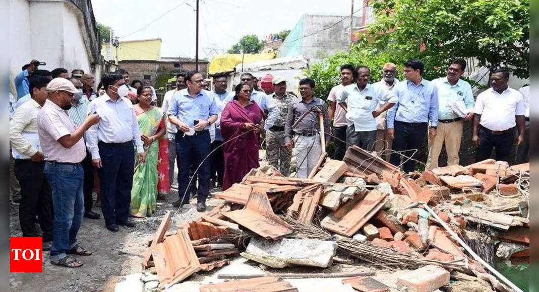 Chandrapur: Central team inspects flood damage in Chandrapur | Nagpur ...