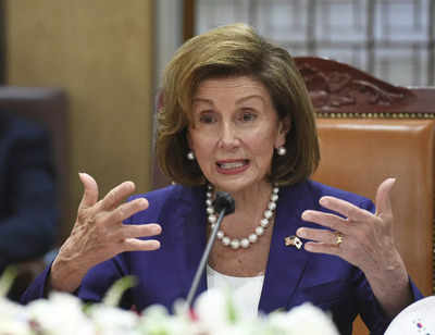In South Korea, Pelosi avoids public comments on Taiwan, China