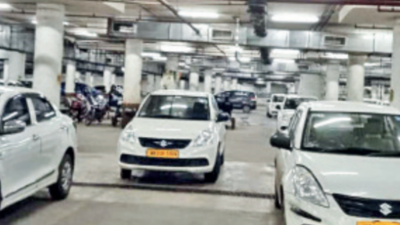 Kolkata: Flyers get clarity on app cab parking fee, fret over expense