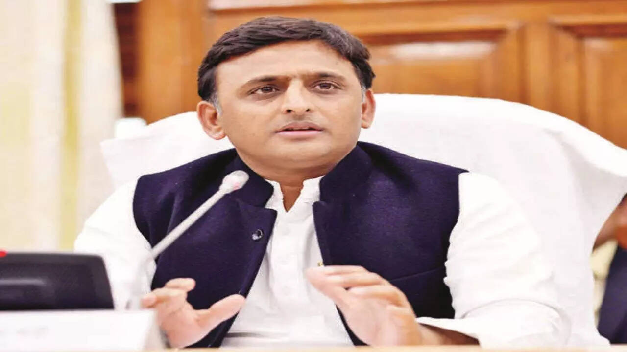 Party: Has Rss Started Hoisting Tricolour At Its Hqrs: Akhilesh