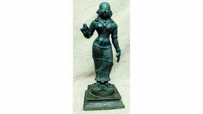 Tamil Nadu: 400-year-old idol seized, four arrested
