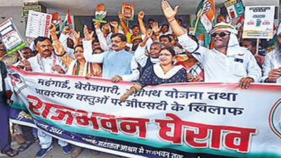 Patna: 58 detained as Congress protests price rise