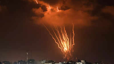 Israeli strikes on Gaza kill 10, including senior militant