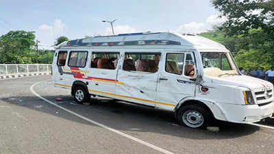 Vadodara: One dead, 12 injured in Pavagadh accident