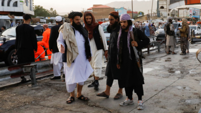 Bomb blast in Kabul kills eight, injures more than 20