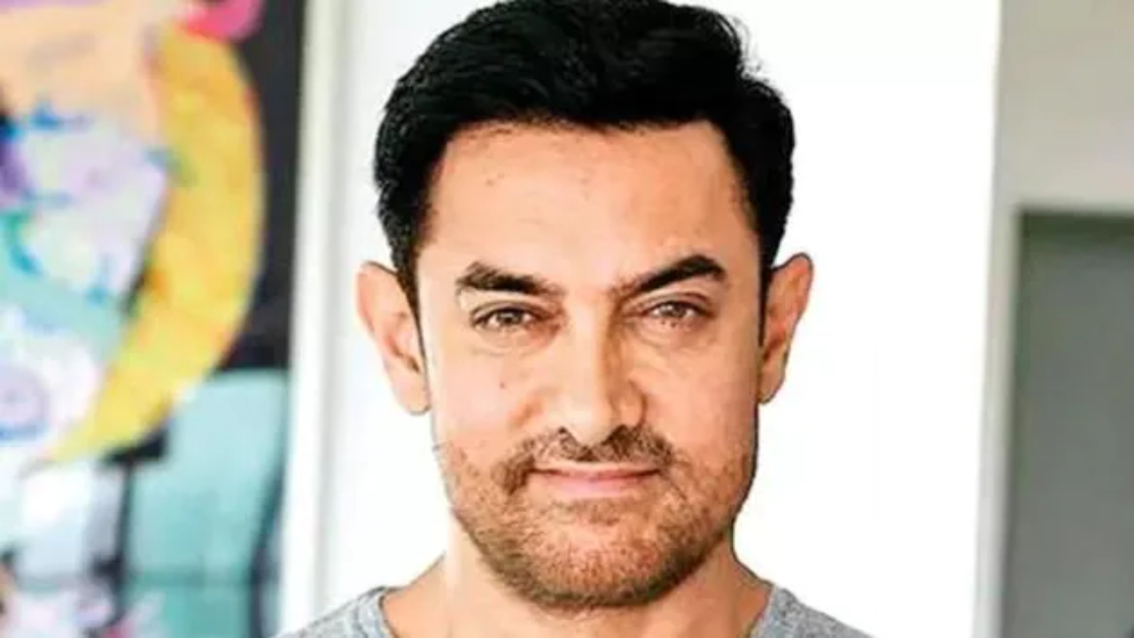 Bengaluru: What keeps actor Aamir Khan going? It's fear and insecurity |  Bengaluru News - Times of India