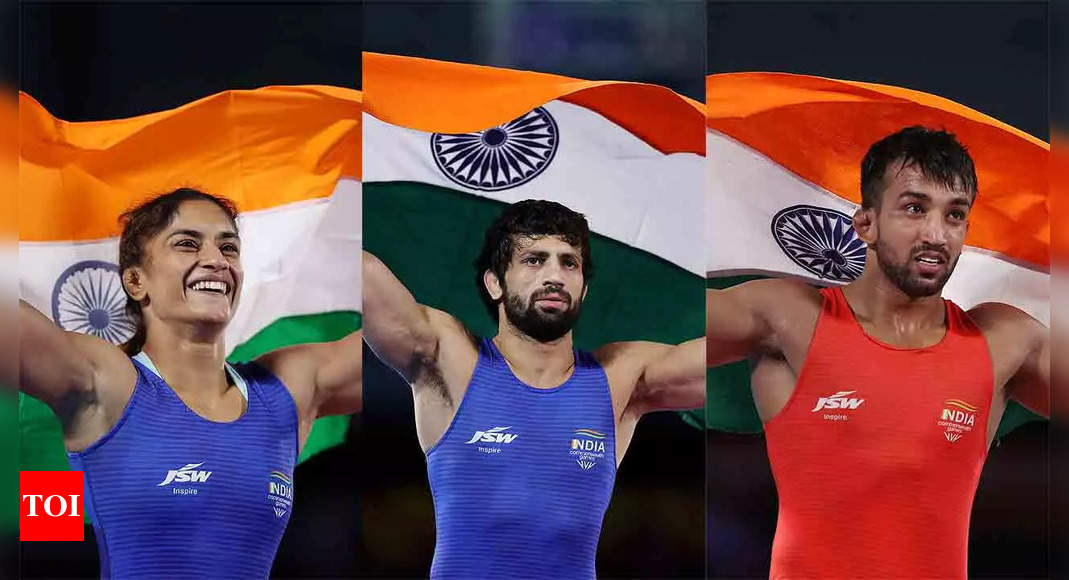 CWG 2022: Golden hat-trick for Vinesh Phogat; Ravi Dahiya, Naveen Sihag prove too strong for field in wrestling gold rush | Commonwealth Games 2022 News – Times of India