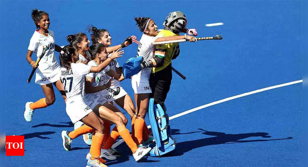 CWG 2022: Indian women’s hockey team wins bronze | Commonwealth Games 2022 News – Times of India