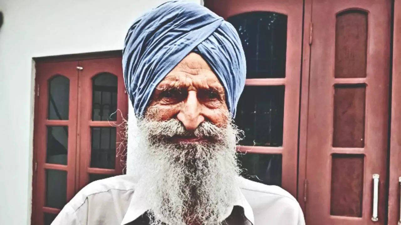 Partition: Man who lost 22 relatives in Partition finds nephew in Pakistan  | Ludhiana News - Times of India