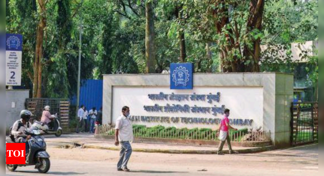 IIT-Bombay to have 4 students on fee panel | Mumbai News - Times of India