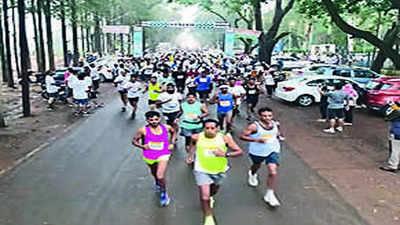 56-year-old Maharashtra man wins inaugural Pachmarhi Marathon