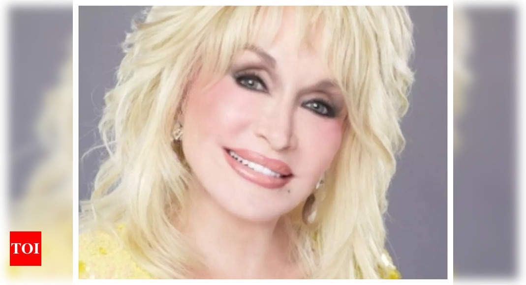 Dolly Parton Excited To Launch New Rollercoaster At Dollywood | English ...