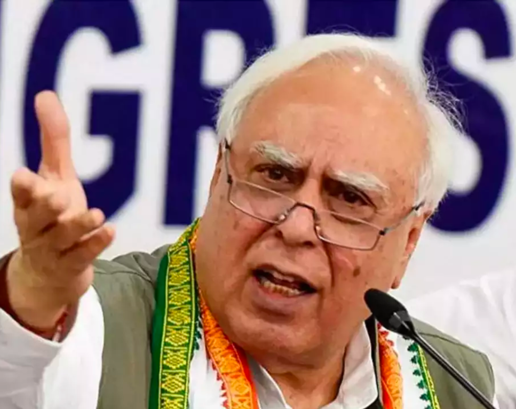 
Kapil Sibal's remarks on SC: Lawyer seeks Attorney General's permission to initiate criminal contempt proceedings
