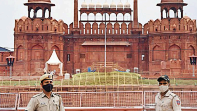 Delhi: Over 10,000 cops around Red Fort for safe Independence Day