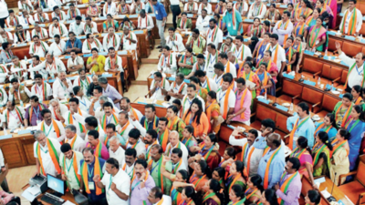 Bengaluru: BJP MLAs extend ‘moral support’ to legal fight