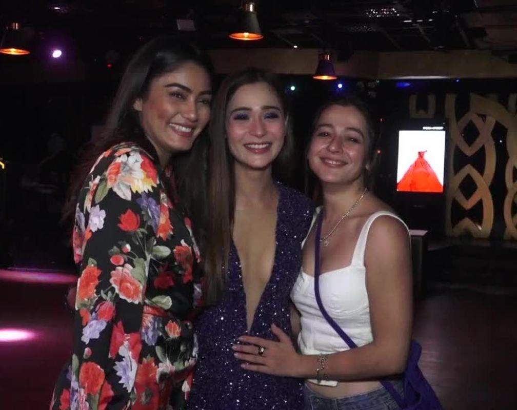 
Sara Khan celebrates her birthday with family and friends
