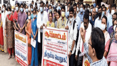 Tamil Nadu govt doctors protest against increase in working hours