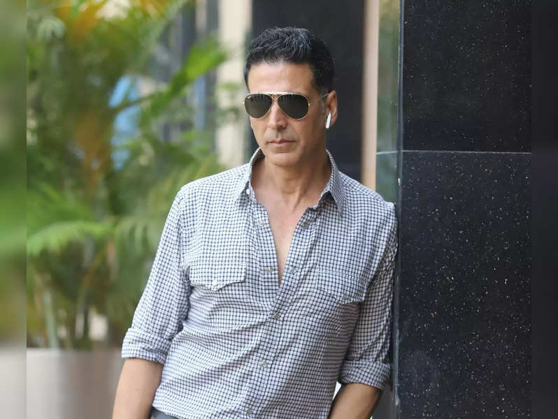 Did you know Akshay Kumar once worked in an iconic Kolkata cinema hall?
