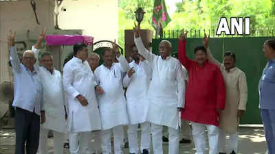 Nitish Kumar disrespected people's mandate, says BJP's Ravishankar Prasad: Latest developments