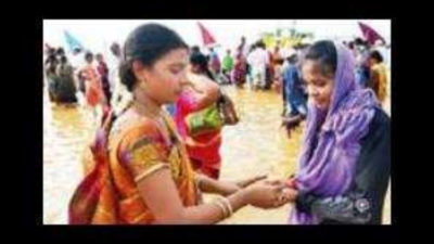 Andhra Pradesh: Grand start to annual Rottela Panduga festival