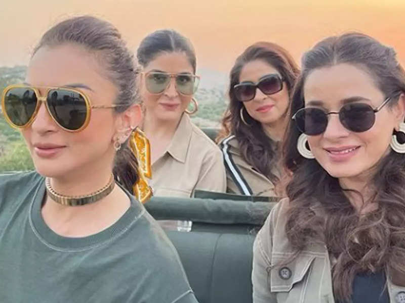 Fabulous Lives of Bollywood Wives season 2 teaser: Neelam Kothari, Maheep Kapoor, Bhavana Pandey and Seema Sajdeh discuss ‘sex and gaalis’