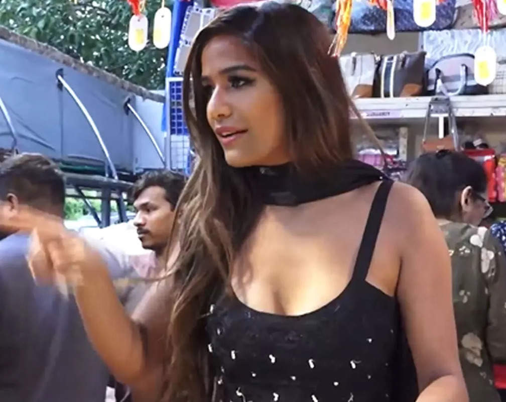 
Poonam Pandey tells the paps she wants to tie them a Rakhi; here's what happened next
