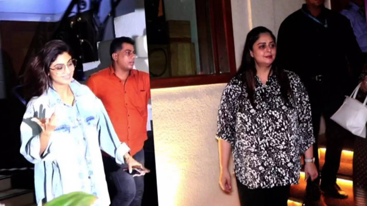 Nagma Bf Nagma Bf - Yesteryear actress Nagma exudes class and grace in a printed shirt and  black trousers | Hindi Movie News - Bollywood - Times of India