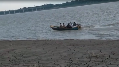 Three drowned, 12 missing as boat capsizes in Yamuna in Uttar Pradesh's Banda