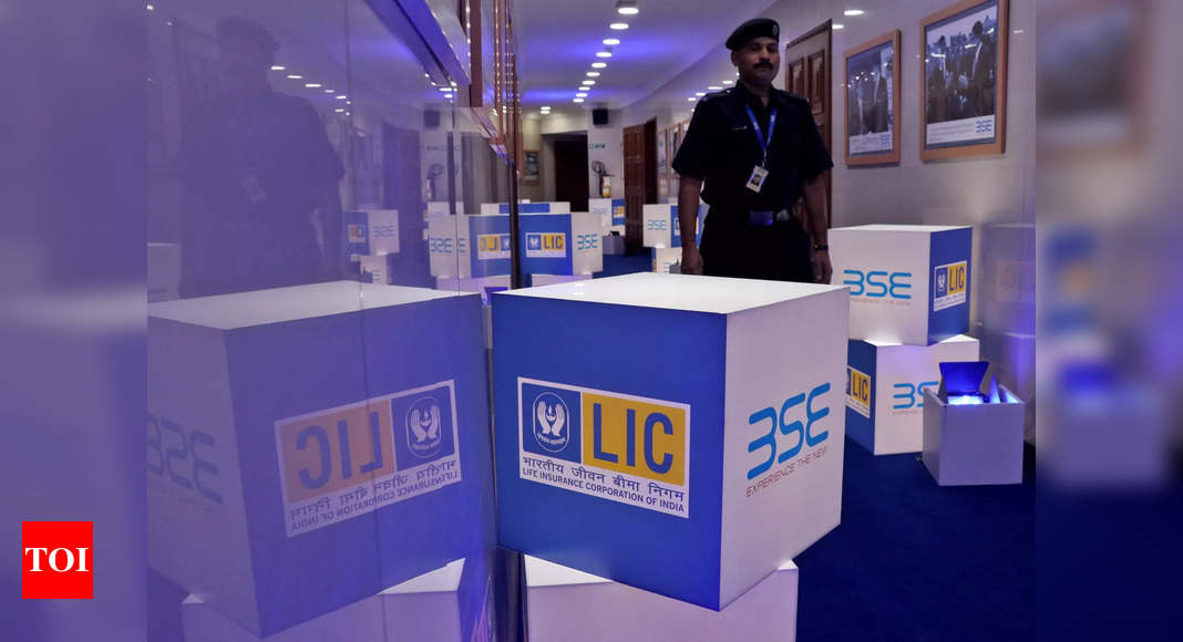 LIC Q1 profit jumps multifold to Rs 682.89 crore – Times of India