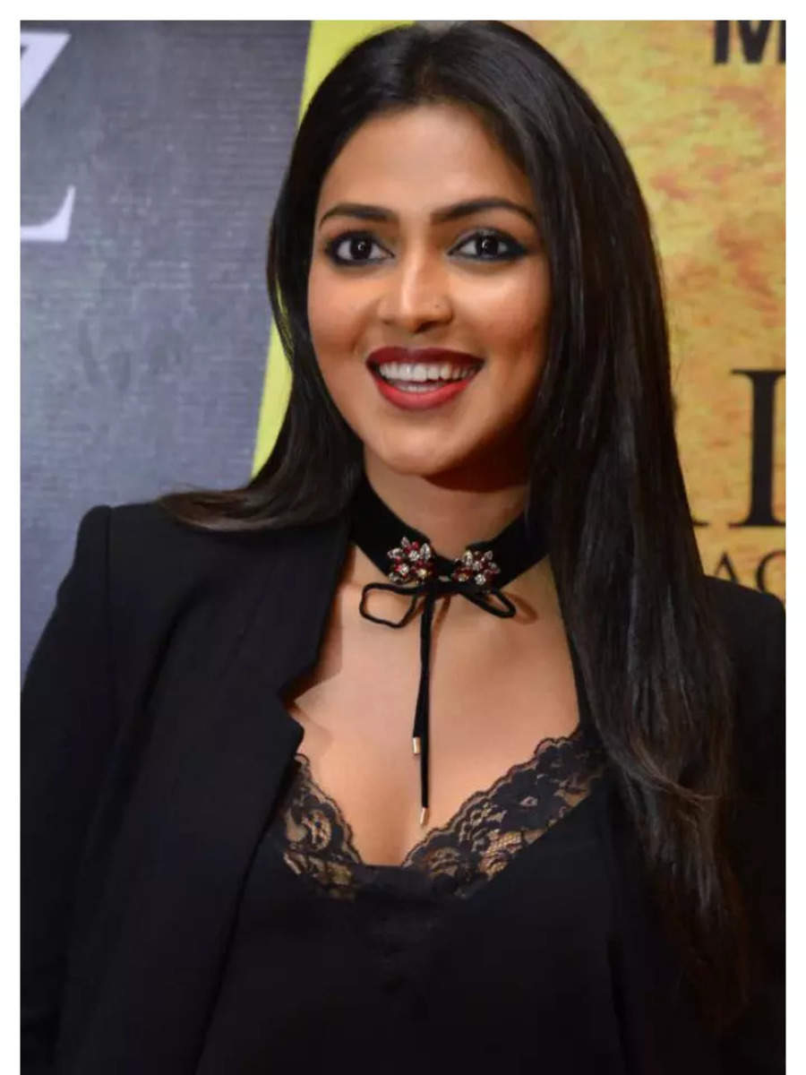 Amala Paul's 10 sizzling hot jaw-dropping pictures