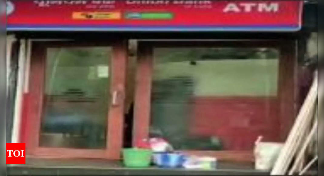 Jobless since lockdown, MR tries to break ATMs