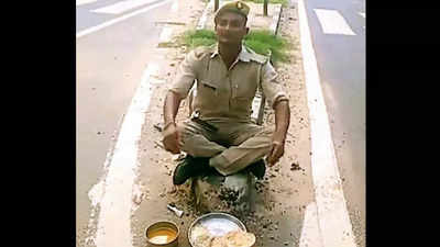 Uttar Pradesh cop who complained about mess food sent on 'long leave'