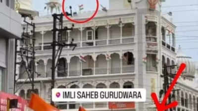 SGPC objects to hoisting of tricolor atop gurdwara building in Indore