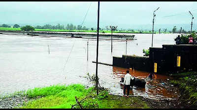 Only drizzles in Kolhapur, 71 barrages submerged
