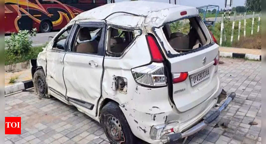 1 Killed, 5 Of Family Injured In Agra E-way Accident | Kanpur News ...