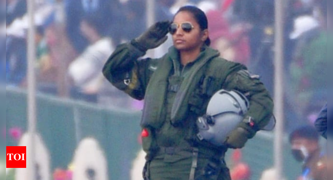 Woman copter pilot among 7 awarded IAF gallantry medal | India News – Times of India