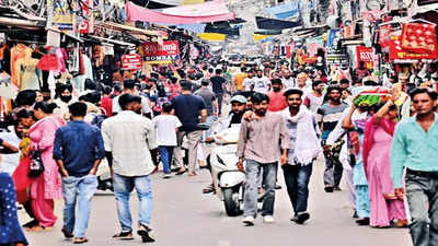 Ludhiana: People throw Covid norms to the wind
