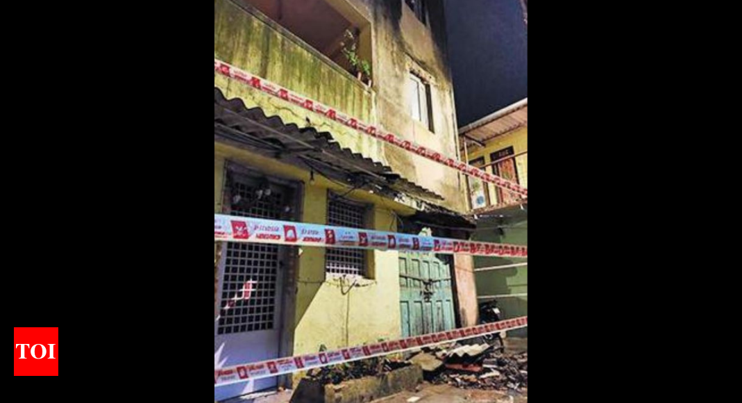 Man, his wife die in ceiling crash at Mulund