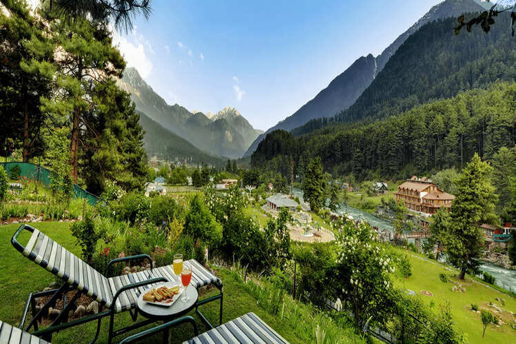 WelcomHotel Pine-n-Peak, Pahalgam