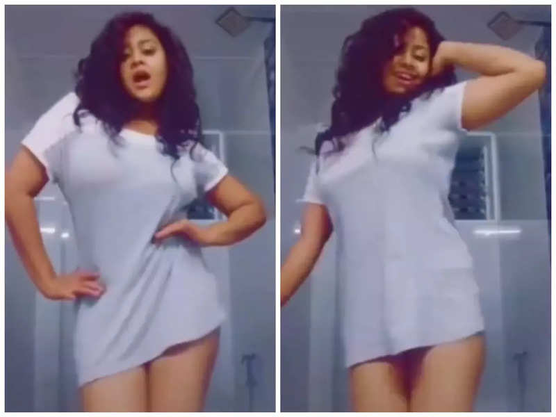 Tanushree Chatterjee's bathroom dance video went viral on the internet