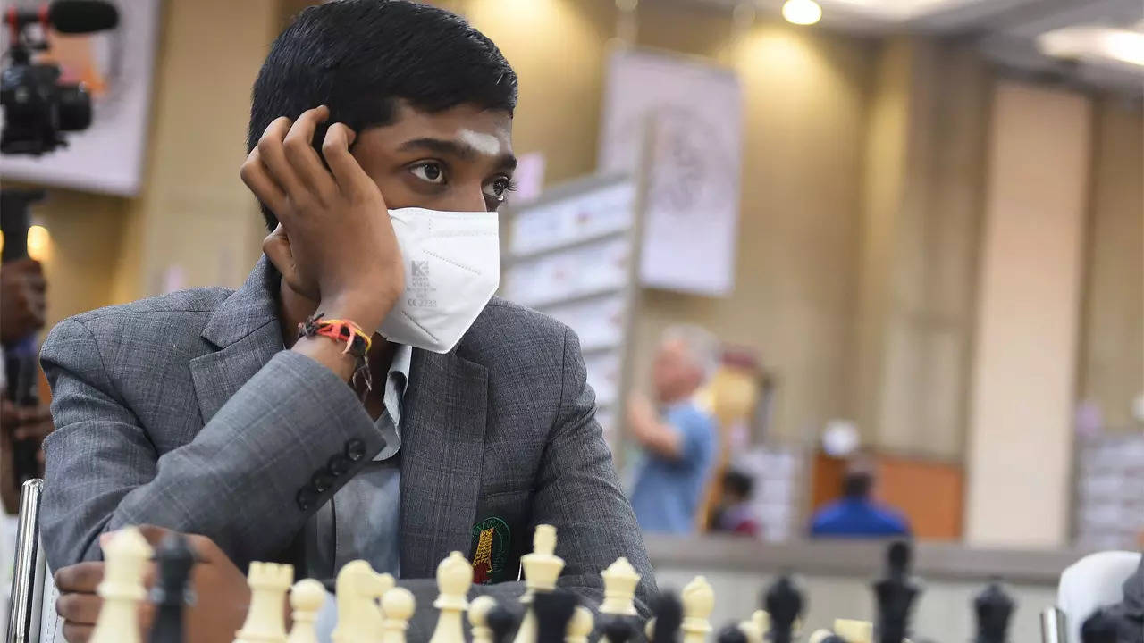 praggnanandhaa vs alireza(world no.5), 1-0, chess, chessgame